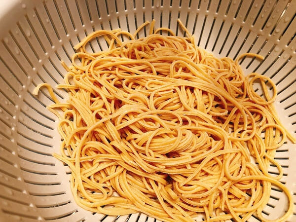 茹で上げたパスタユリの「ひよこ豆と大豆のスパゲッティ」